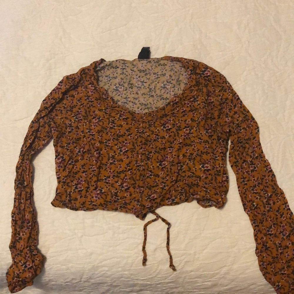 Wild fable cropped long sleeve, Adjustable length